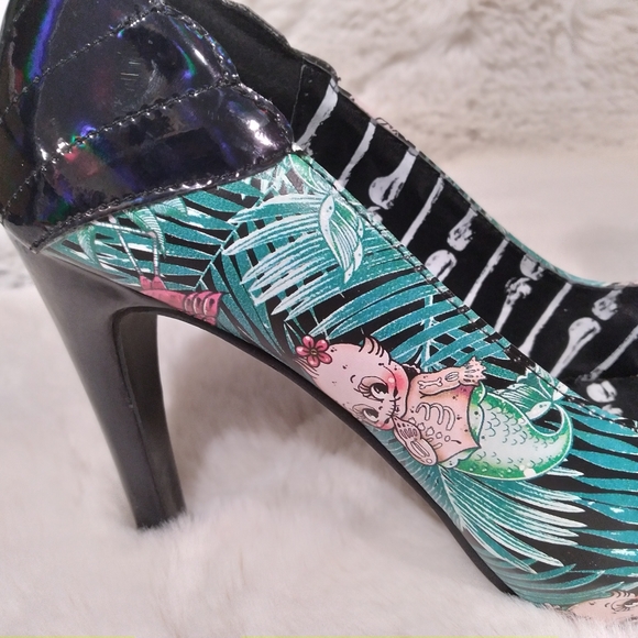 Iron Fist skeleton mermaid babies patterned platform high heels. Size 6 in EUC - Picture 3 of 8